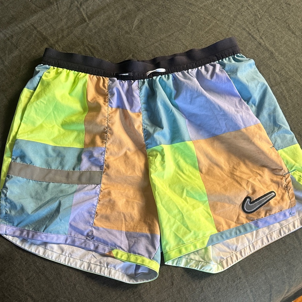 Nike men’s running linerless size medium shorts